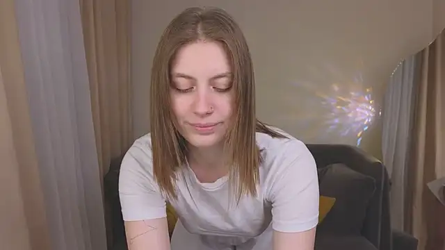 Snapshot of Pink_Muse chatting on November 18, 2025, 3:04 pm Pink Muse online show from November 18, 2025, 3:04 pm