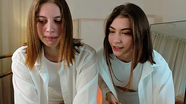 Snapshot of Pink_Muse chatting on December 3, 2025, 2:16 pm Pink Muse online show from December 3, 2025, 2:16 pm