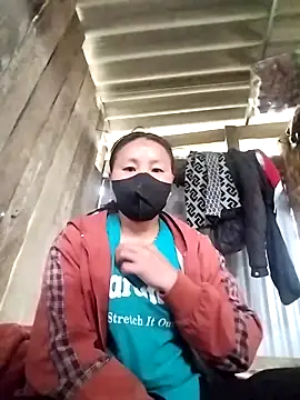 Snapshot of Emmyly_123 chatting on March 4, 2026, 9:39 am Emmyly 123 online show from March 4, 2026, 9:39 am