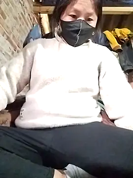 Snapshot of Emmyly_123 chatting on January 10, 2026, 5:47 am Emmyly 123 online show from January 10, 2026, 5:47 am