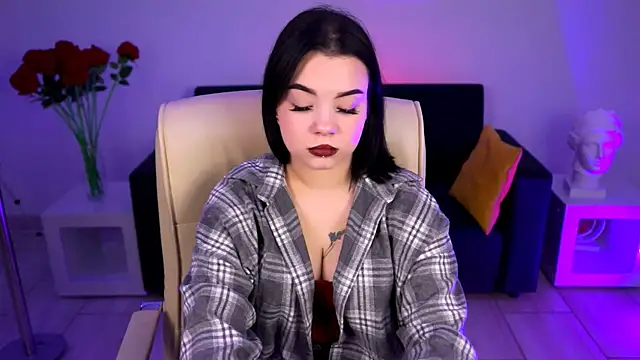 Snapshot of leslierowe_ chatting on September 18, 2025, 12:08 pm leslierowe  online show from September 18, 2025, 12:08 pm