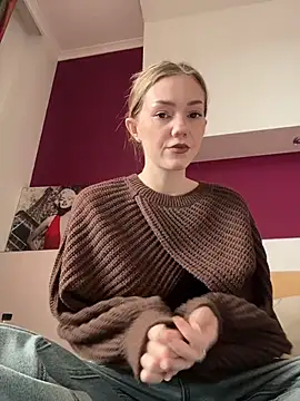 MilaMoone online show from February 25, 2026, 11:32 am