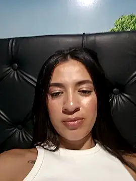 MiQeilaSweet online show from January 18, 2026, 2:04 am