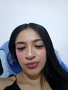 MiQeilaSweet online show from April 16, 2026, 10:12 pm