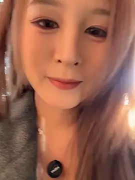 Snapshot of yuki_june chatting on February 1, 2026, 8:45 am yuki june online show from February 1, 2026, 8:45 am