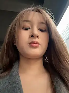 Snapshot of yuki_june chatting on February 12, 2026, 10:15 am yuki june online show from February 12, 2026, 10:15 am