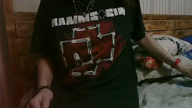 Snapshot of EthelsLover chatting on October 15, 2025, 7:22 pm EthelsLover online show from October 15, 2025, 7:22 pm