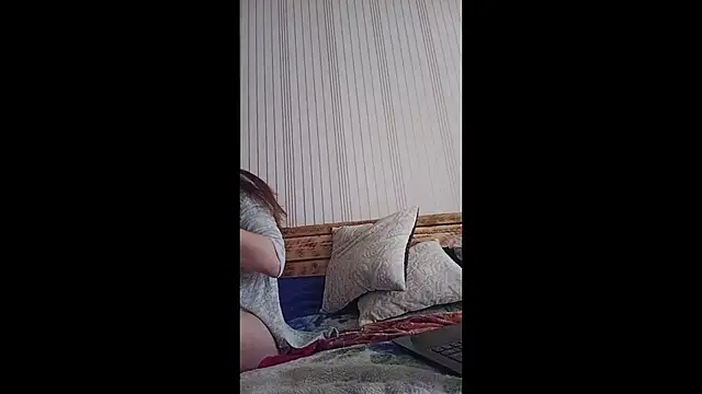 Snapshot of EthelsLover chatting on September 30, 2025, 9:26 am EthelsLover online show from September 30, 2025, 9:26 am