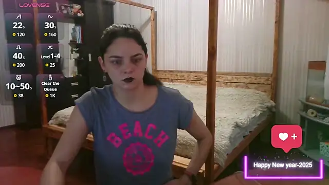 Snapshot of EthelsLover chatting on December 16, 2025, 12:09 pm EthelsLover online show from December 16, 2025, 12:09 pm