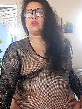 Snapshot of Andrea_secret_ chatting on May 4, 2026, 2:31 pm Andrea secret online show from May 4, 2026, 2:31 pm