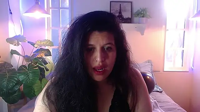 Snapshot of Andrea_secret_ chatting on April 8, 2026, 1:45 pm Andrea secret online show from April 8, 2026, 1:45 pm