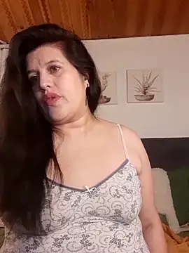 Snapshot of Andrea_secret_ chatting on February 25, 2026, 2:28 pm Andrea secret online show from February 25, 2026, 2:28 pm