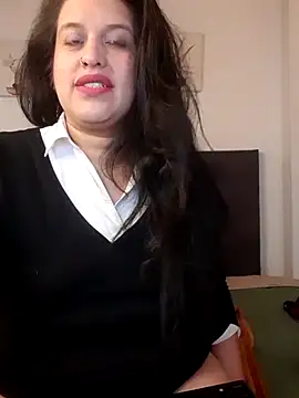 Snapshot of Andrea_secret_ chatting on March 13, 2026, 12:10 pm Andrea secret online show from March 13, 2026, 12:10 pm