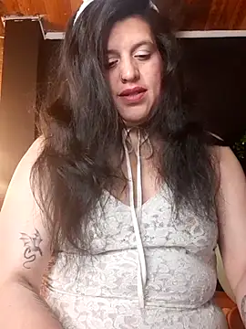 Snapshot of Andrea_secret_ chatting on April 5, 2026, 2:35 pm Andrea secret online show from April 5, 2026, 2:35 pm