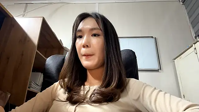 Snapshot of marry_dreams chatting on October 6, 2025, 2:18 pm marry dreams online show from October 6, 2025, 2:18 pm