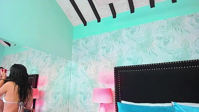 Snapshot of SamyySwet chatting on February 24, 2026, 8:21 pm SamyySwet online show from February 24, 2026, 8:21 pm