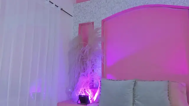 Peytonn Monroe online show from February 16, 2026, 7:45 pm