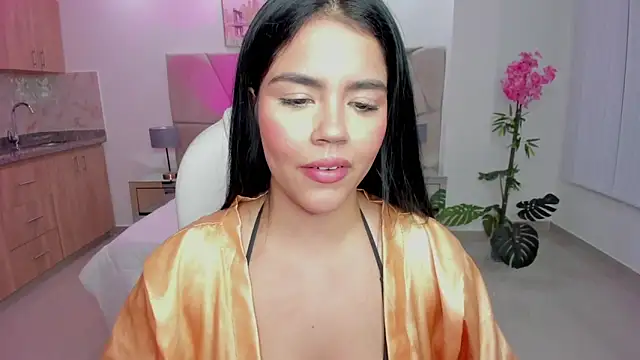 Snapshot of Mila_blaze chatting on September 26, 2025, 4:19 am Mila blaze online show from September 26, 2025, 4:19 am