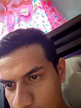 Alexander19Che online show from October 4, 2025, 9:05 pm