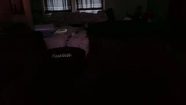 Snapshot of versatilevortex chatting on November 30, 2025, 8:42 pm versatilevortex online show from November 30, 2025, 8:42 pm