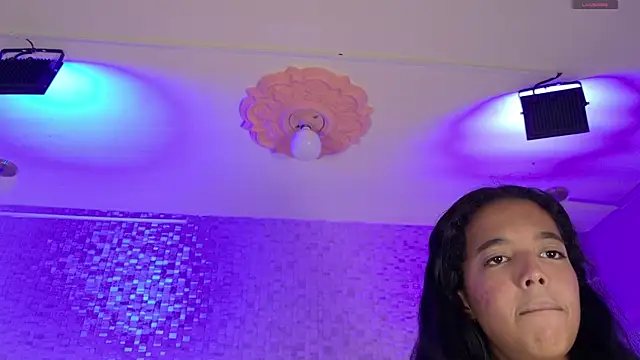 paulina cano online show from November 2, 2025, 7:08 pm