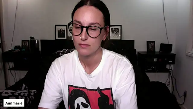 annmarieferrara online show from October 31, 2025, 2:41 am