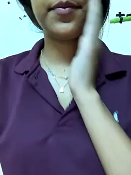 reetika6375 online show from March 24, 2026, 3:17 am