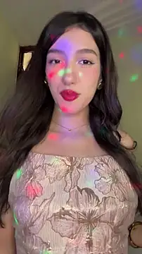 Snapshot of Emily-hottson chatting on February 20, 2026, 6:10 am Emily-hottson online show from February 20, 2026, 6:10 am