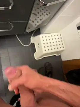 Marcelloxxx88 online show from April 10, 2026, 9:44 pm