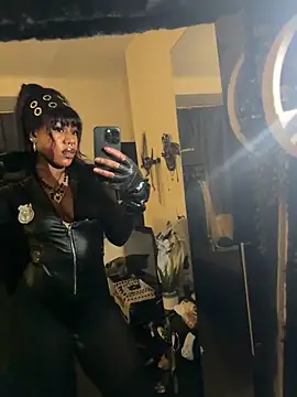 Snapshot of darksiren1 chatting on September 25, 2025, 10:05 pm darksiren1 online show from September 25, 2025, 10:05 pm