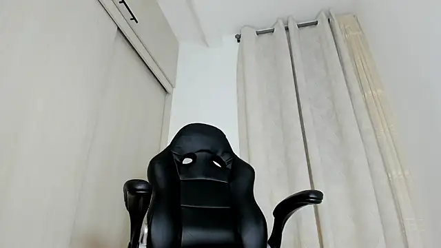 Biscuit oliva online show from April 15, 2026, 1:00 am