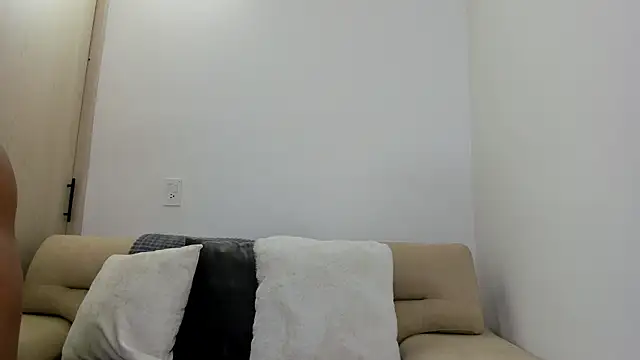 Snapshot of Biscuit_oliva chatting on October 25, 2025, 4:07 pm Biscuit oliva online show from October 25, 2025, 4:07 pm