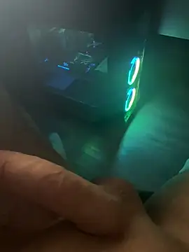 Snapshot of jstntz chatting on April 2, 2026, 9:21 pm jstntz online show from April 2, 2026, 9:21 pm