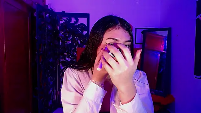 Snapshot of ilayra_smith chatting on November 25, 2025, 8:20 pm ilayra smith online show from November 25, 2025, 8:20 pm