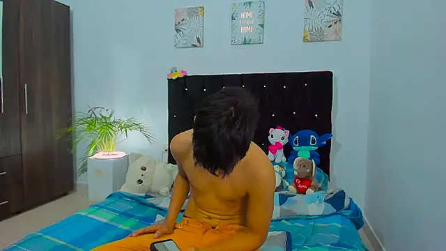 Snapshot of Zacktorres_ chatting on September 30, 2025, 11:11 pm Zacktorres online show from September 30, 2025, 11:11 pm