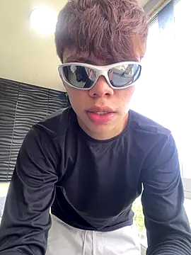 Snapshot of Zacktorres_ chatting on December 1, 2025, 5:58 pm Zacktorres online show from December 1, 2025, 5:58 pm