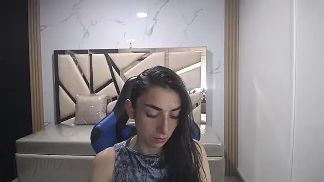 Maily a  online show from October 23, 2025, 3:05 am