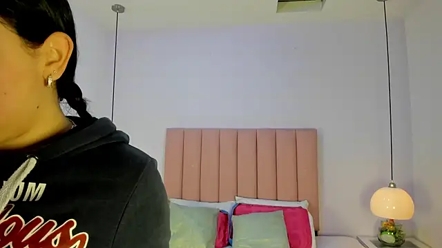 Snapshot of Amy_Ferreira chatting on November 16, 2025, 11:19 pm Amy Ferreira online show from November 16, 2025, 11:19 pm