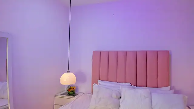 Snapshot of Amy_Ferreira chatting on October 25, 2025, 11:05 pm Amy Ferreira online show from October 25, 2025, 11:05 pm