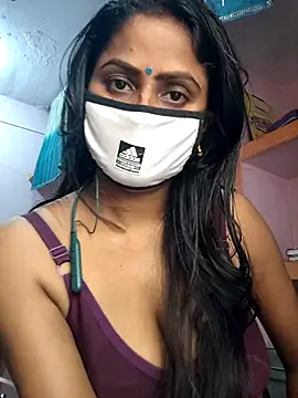 Jasmine Januja online show from October 17, 2025, 2:48 am