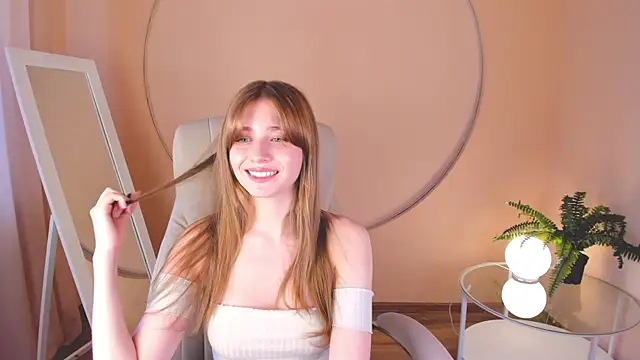 TinnyTiana online show from May 15, 2026, 8:01 am