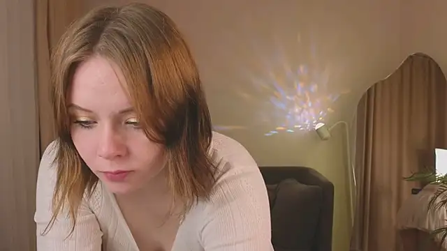 Sophi X online show from October 9, 2025, 2:39 pm