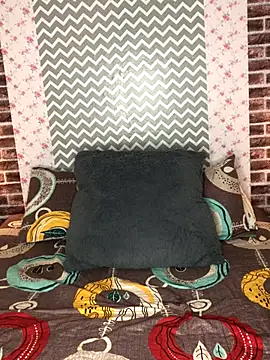 Snapshot of KaMila_M00N chatting on October 1, 2025, 1:26 pm KaMila M00N online show from October 1, 2025, 1:26 pm