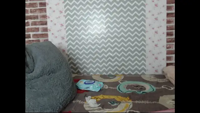 Snapshot of KaMila_M00N chatting on October 18, 2025, 4:20 pm KaMila M00N online show from October 18, 2025, 4:20 pm