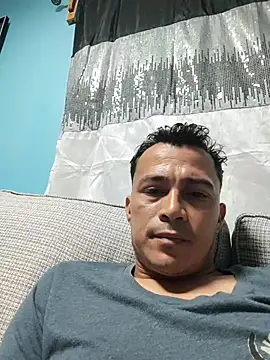 Snapshot of elflacodel25 chatting on November 29, 2025, 3:28 am elflacodel25 online show from November 29, 2025, 3:28 am