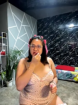 1aquaticangel69 online show from November 14, 2025, 2:43 pm