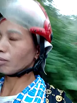 Snapshot of donna-bae chatting on November 13, 2025, 11:19 pm donna-bae online show from November 13, 2025, 11:19 pm