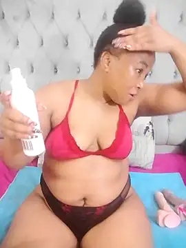 Snapshot of massive_booty25 chatting on November 23, 2025, 4:06 pm massive booty25 online show from November 23, 2025, 4:06 pm