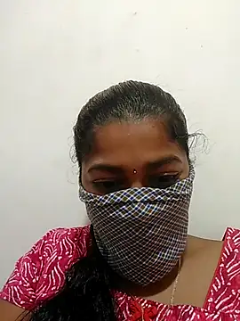 TAMIL AMMUKUTTYY online show from September 29, 2025, 6:35 pm