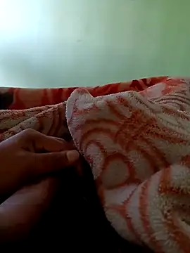 Snapshot of romero115 chatting on October 25, 2025, 7:07 am romero115 online show from October 25, 2025, 7:07 am